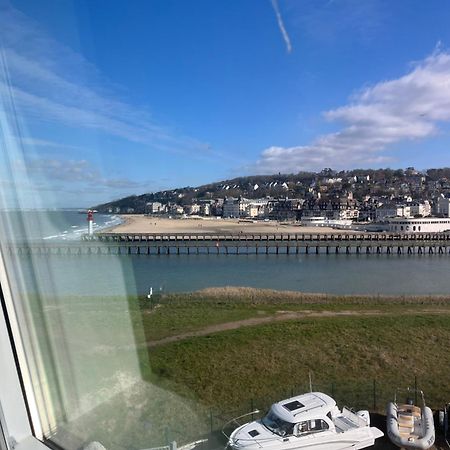 Mon Balcon Face A La Mer - Les Marinas Deauville Kültér fotó